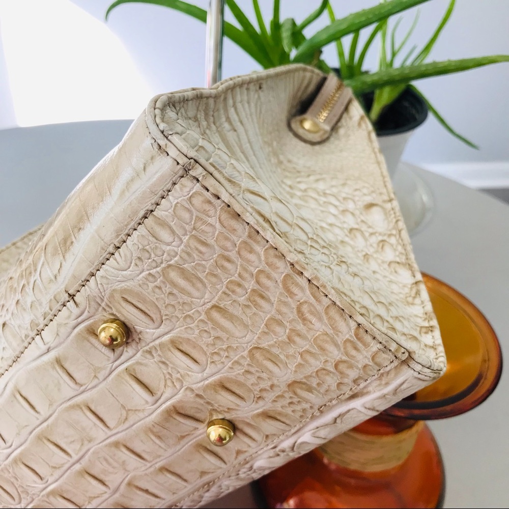 ❌SOLD❌ BRAHMIN Medium Camille Tote - Picture 9 of 16